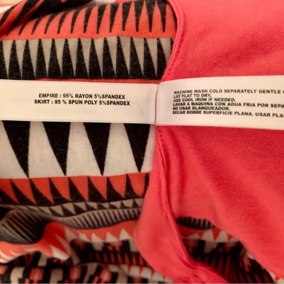 Sleeveless Pink Black & White Pattern Maxi Dress size Small - Picture 7 of 7